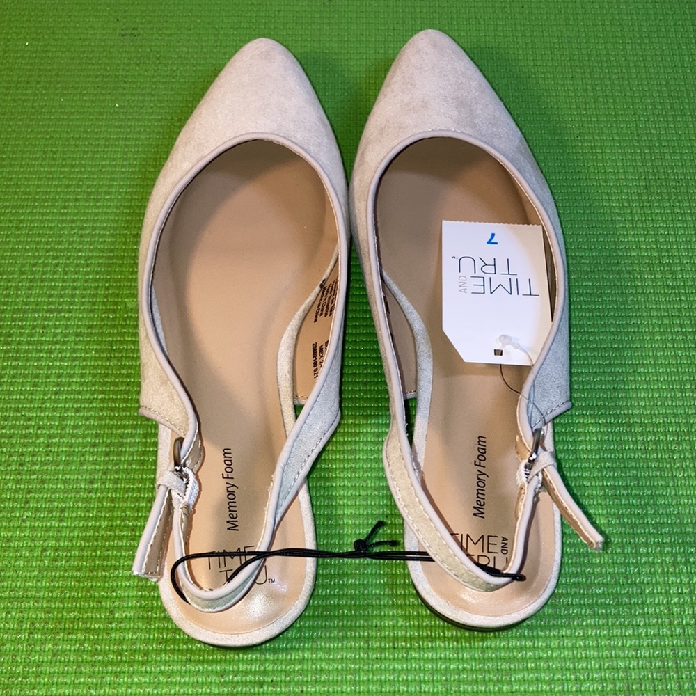Time and Tru Women's Nude Sling back Flats Size 7 memory Foam fabric upper NEW - Picture 6 of 7